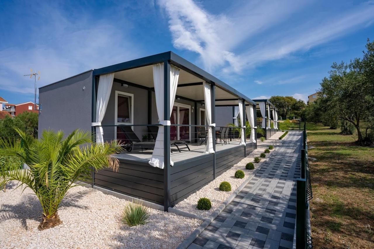 Adriatic Mobile Homes Sveti Filip i Jakov Exterior foto